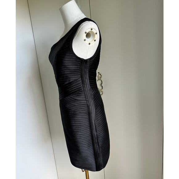 BCBG Maxazri Mamie One Shoulder Cocktail Dress Mini Black Size 6 bandage style - Picture 4 of 9
